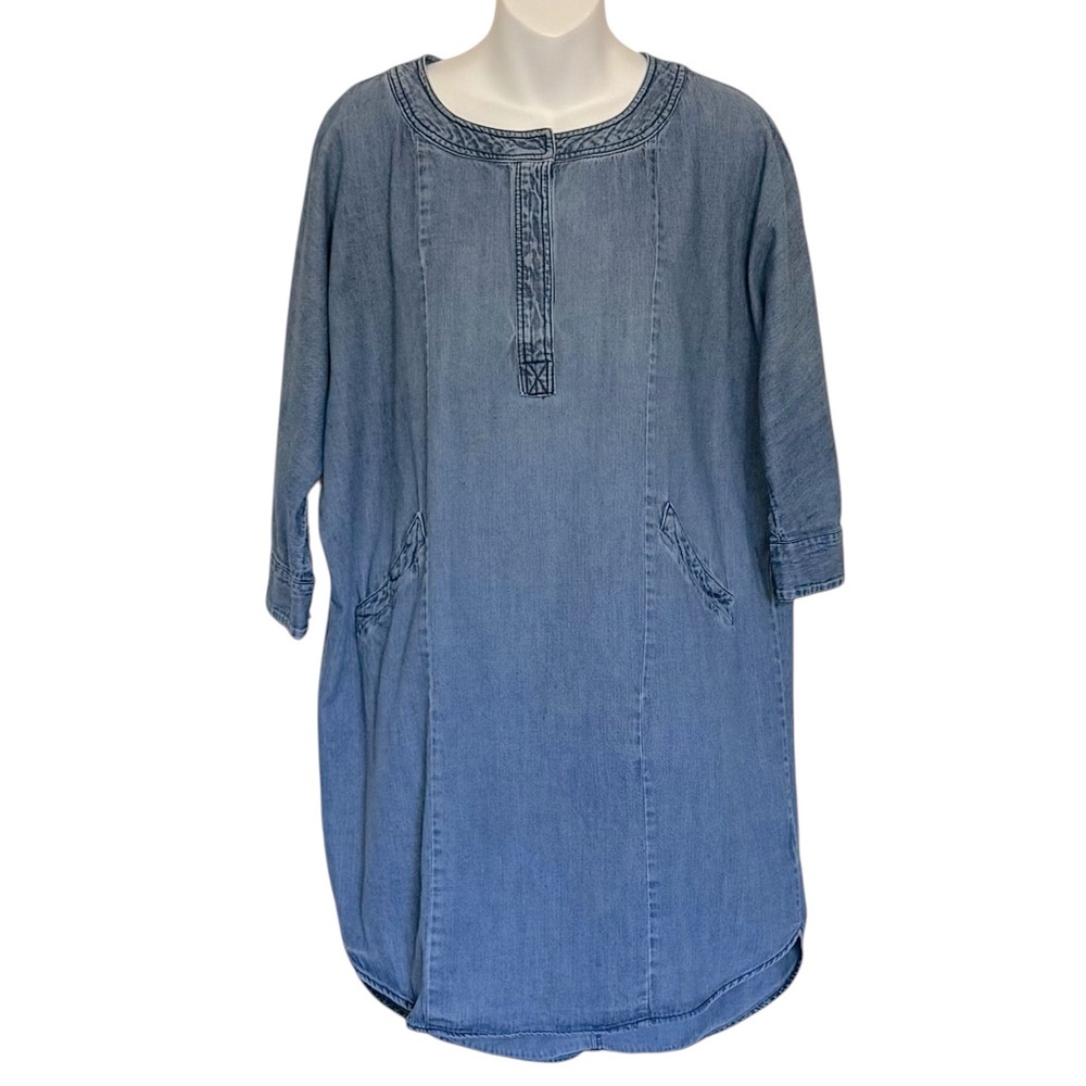 Urban Outfitters BDG Chambray Denim Popover Shirt Dress Size Medium Pockets.